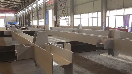 Cina Prezzo di magazzino prefabbricato con struttura in acciaio prefabbricato a basso costo con struttura in metallo leggero